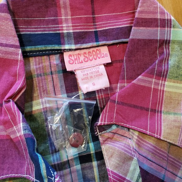 She's Cool - Women's Plaid Graphic Button-Down Shirt Dress with Detachable Belt - Picture 3 of 9